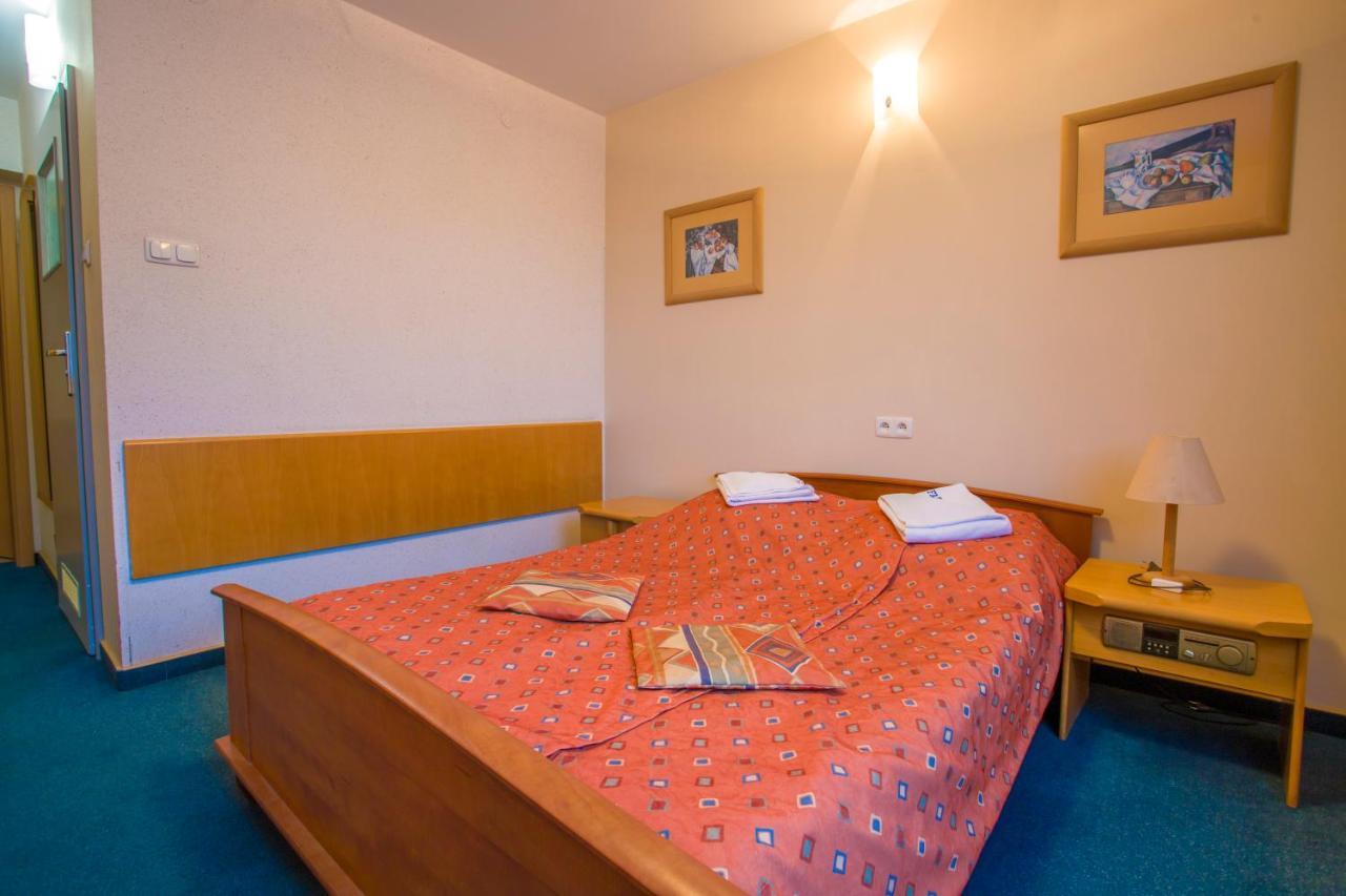 Farys - Swietna Lokalizacja, Sauna, Jacuzzi, Piekne Widoki Z Okien クリニツァ・ズドルイ エクステリア 写真