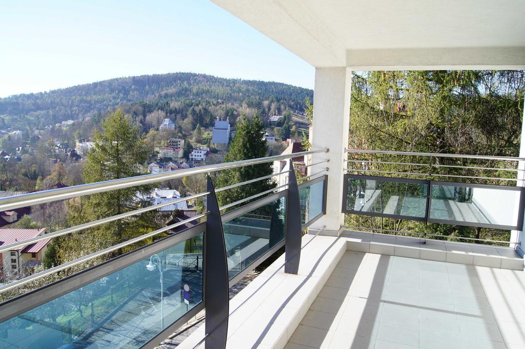 Farys - Swietna Lokalizacja, Sauna, Jacuzzi, Piekne Widoki Z Okien クリニツァ・ズドルイ エクステリア 写真